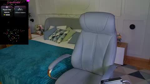 Anita online show from February 2025 01:19:02 AM