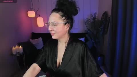 Anita online show from January 2025 12:17:02 AM