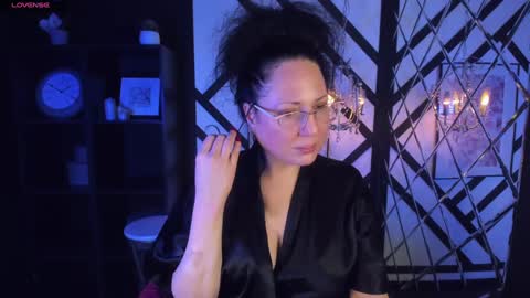 Anita online show from February 2025 09:06:02 PM