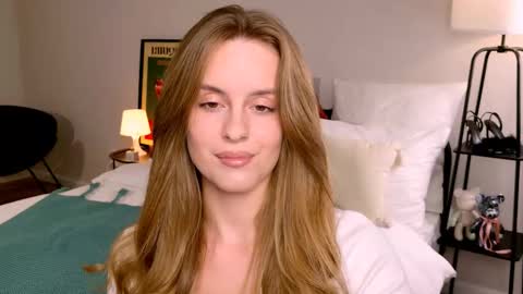 Anita online show from September 2025 01:11:02 PM