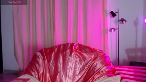 Snapshot of anitafox_ chatting on February 2026 11:39:01 PM Anitafoxx online show from February 2026 11:39:01 PM