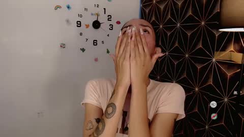 Snapshot of anitaguen chatting on December 2024 06:59:02 AM anita online show from December 2024 06:59:02 AM