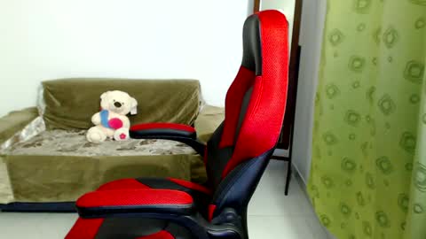 Anita Zarova online show from January 2025 10:33:01 PM