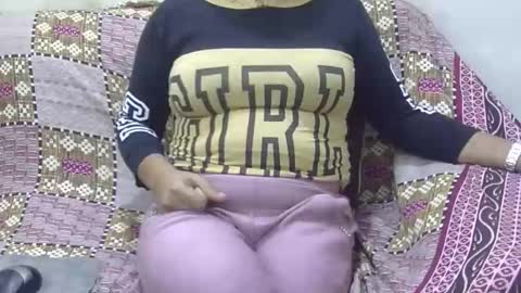 anjali_dogra786 online show from November 2025 07:59:01 PM