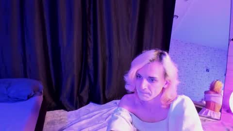 Angel online show from October 2025 06:26:02 PM