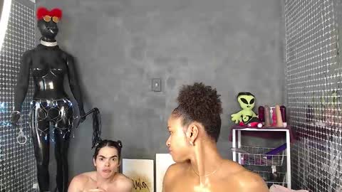 Hello My name is NaiaraPv is OPEN online show from February 2026 02:55:02 PM