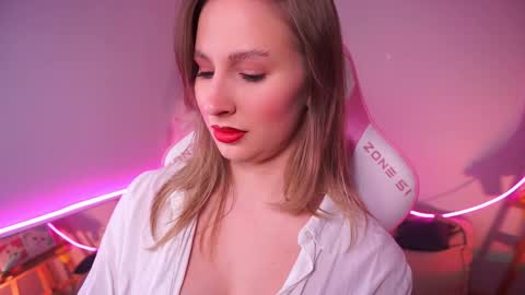 Snapshot of ann__levine chatting on November 2025 02:41:02 PM Ann online show from November 2025 02:41:02 PM