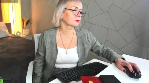 ann_annise online show from February 2026 01:12:01 AM