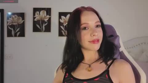 Ana  online show from November 2025 09:35:01 PM