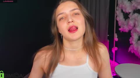 Snapshot of ann_perry chatting on November 2025 02:21:02 AM Ann online show from November 2025 02:21:02 AM