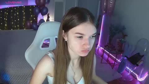 Snapshot of ann_woood chatting on March 2026 07:12:01 AM ann_woood online show from March 2026 07:12:01 AM