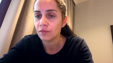 Snapshot of anna___25 chatting on November 2025 06:57:01 AM Anna online show from November 2025 06:57:01 AM