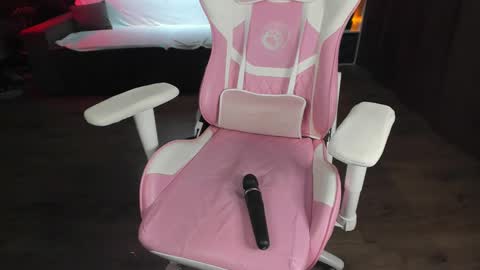 AnnaThe next stream is tomorrow online show from February 2025 03:23:01 AM