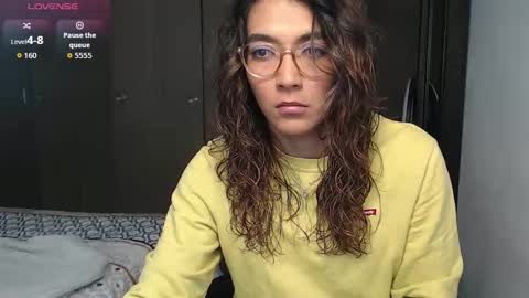 Anna online show from October 2025 03:20:02 PM