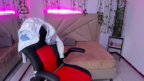 ANNA online show from February 2026 04:53:01 AM