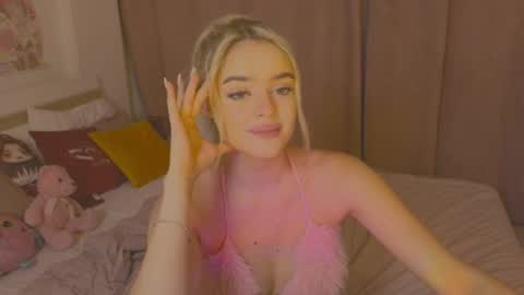 Snapshot of anna_nickol chatting on July 2026 05:17:02 PM Anna online show from July 2026 05:17:02 PM