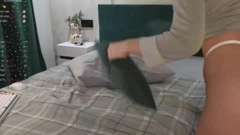 Snapshot of anna_ralphs chatting on December 2025 01:57:02 AM Anna online show from December 2025 01:57:02 AM