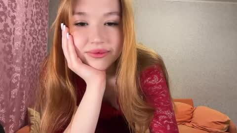 Snapshot of anna_raspberry chatting on April 2026 05:42:02 PM Anne online show from April 2026 05:42:02 PM