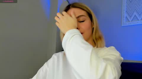 Anna online show from March 2025 01:06:01 AM