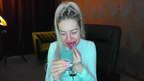 Snapshot of anna_snow9 chatting on May 2026 05:37:01 AM anna_snow9 online show from May 2026 05:37:01 AM