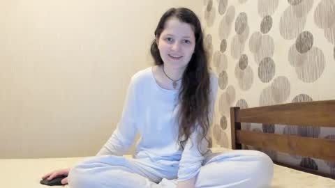 annaahcharm online show from July 2026 06:32:01 PM
