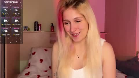 Annabel online show from October 2025 12:39:02 PM