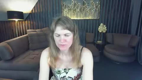 Snapshot of annabel_xxx chatting on April 2026 05:59:02 PM Annabel online show from April 2026 05:59:02 PM