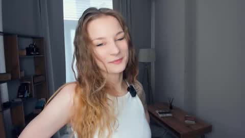 Snapshot of annabuck chatting on March 2026 07:47:01 AM Ann online show from March 2026 07:47:01 AM