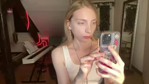 Anna Darko online show from July 2026 10:01:01 PM