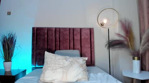 Anna Denver online show from April 2026 06:19:01 AM