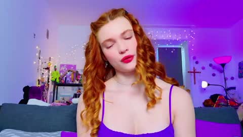 Snapshot of annakeenon chatting on April 2026 05:40:01 AM Anna online show from April 2026 05:40:01 AM