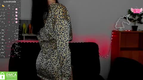 Snapshot of annakillian_kiss chatting on January 2025 06:43:02 AM Anna online show from January 2025 06:43:02 AM