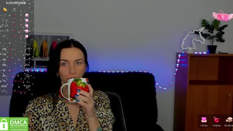 Snapshot of annakillian_kiss chatting on February 2025 06:33:01 AM Anna online show from February 2025 06:33:01 AM