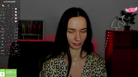 Snapshot of annakillian_kiss chatting on February 2025 12:32:02 PM Anna online show from February 2025 12:32:02 PM