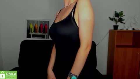 Snapshot of annakillian_kiss chatting on September 2025 05:29:01 AM Anna online show from September 2025 05:29:01 AM