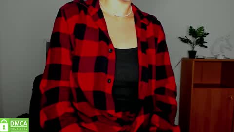 Snapshot of annakillian_kiss chatting on October 2025 05:29:02 AM Anna online show from October 2025 05:29:02 AM