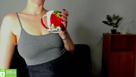 Snapshot of annakillian_kiss chatting on November 2025 06:24:02 AM Anna online show from November 2025 06:24:02 AM