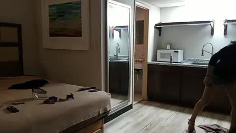 Anna Lee Cross online show from March 2026 01:27:02 PM