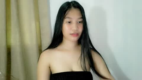 Snapshot of annarot chatting on September 2025 08:04:02 AM Riane online show from September 2025 08:04:02 AM