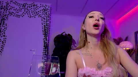 Snapshot of annastasiajune chatting on March 2026 08:19:01 AM Annastasia online show from March 2026 08:19:01 AM