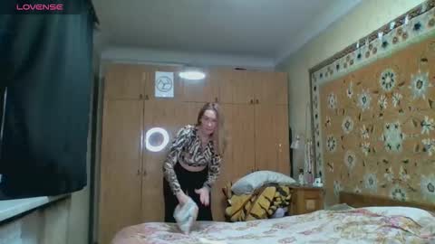 Snapshot of annaxlovers chatting on October 2025 02:30:01 PM AnnaXLovers online show from October 2025 02:30:01 PM