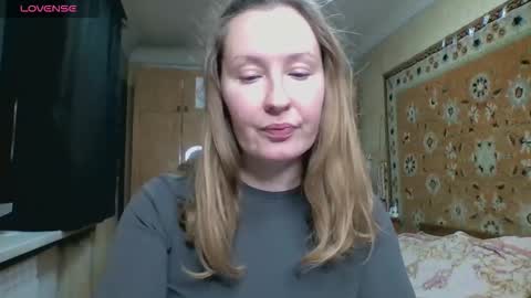 Snapshot of annaxlovers chatting on October 2025 01:01:02 PM AnnaXLovers online show from October 2025 01:01:02 PM