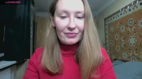 Snapshot of annaxlovers chatting on December 2025 12:47:02 PM AnnaXLovers online show from December 2025 12:47:02 PM