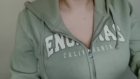 Bella online show from February 2026 10:31:01 AM