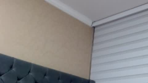 Snapshot of anne_julienne chatting on June 2026 12:02:02 AM online show from June 2026 12:02:02 AM