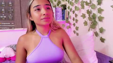 Snapshot of annebull_ chatting on January 2025 02:55:01 AM Anne online show from January 2025 02:55:01 AM