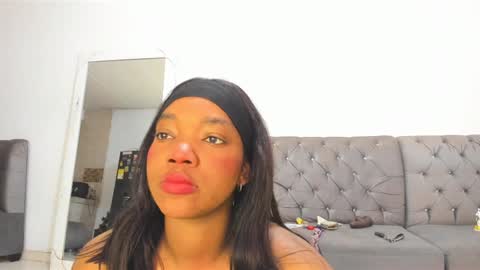 Snapshot of annebullocks chatting on January 2025 11:49:02 AM Annie online show from January 2025 11:49:02 AM