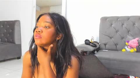 Snapshot of annebullocks chatting on February 2025 02:29:02 PM Annie online show from February 2025 02:29:02 PM