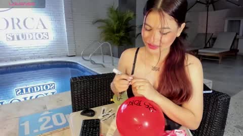 Snapshot of annedixie chatting on January 2025 03:12:02 AM Anne online show from January 2025 03:12:02 AM