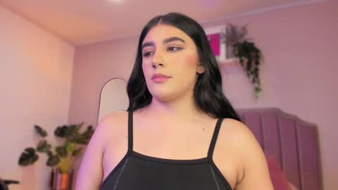 Anne  online show from December 2024 02:12:02 AM